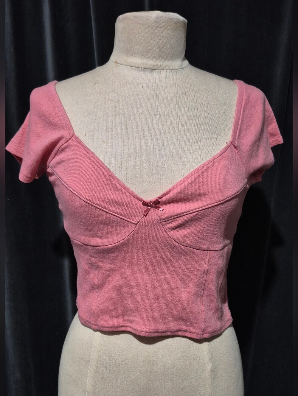 PacSun Pink Sweetheart Ribbed Crop Top with Bow (Box B)